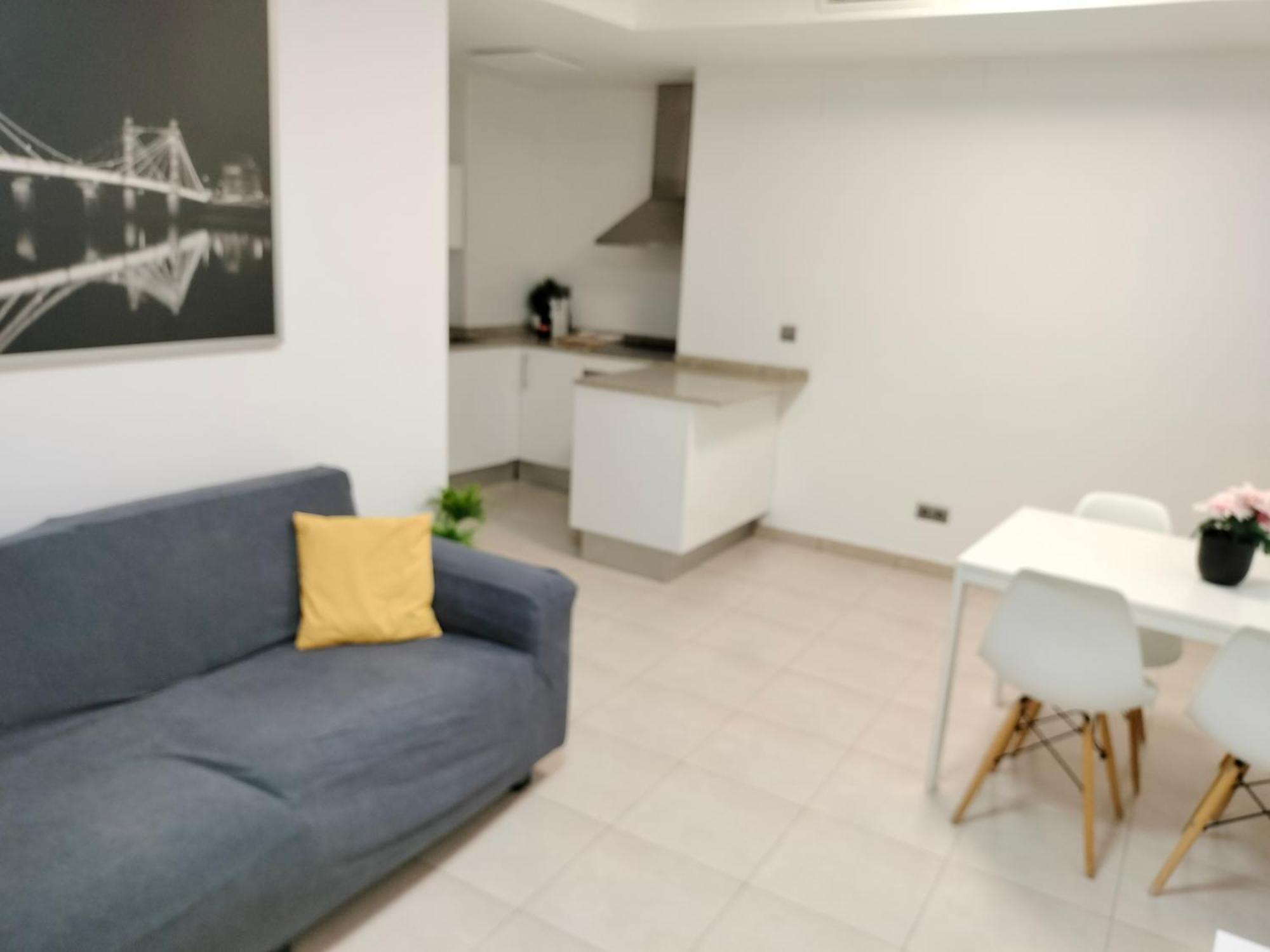 Apartaments Puigcardener 1 만레사 외부 사진